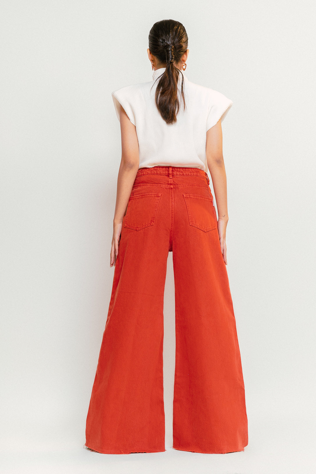 SCARLET FLARE JEANS
