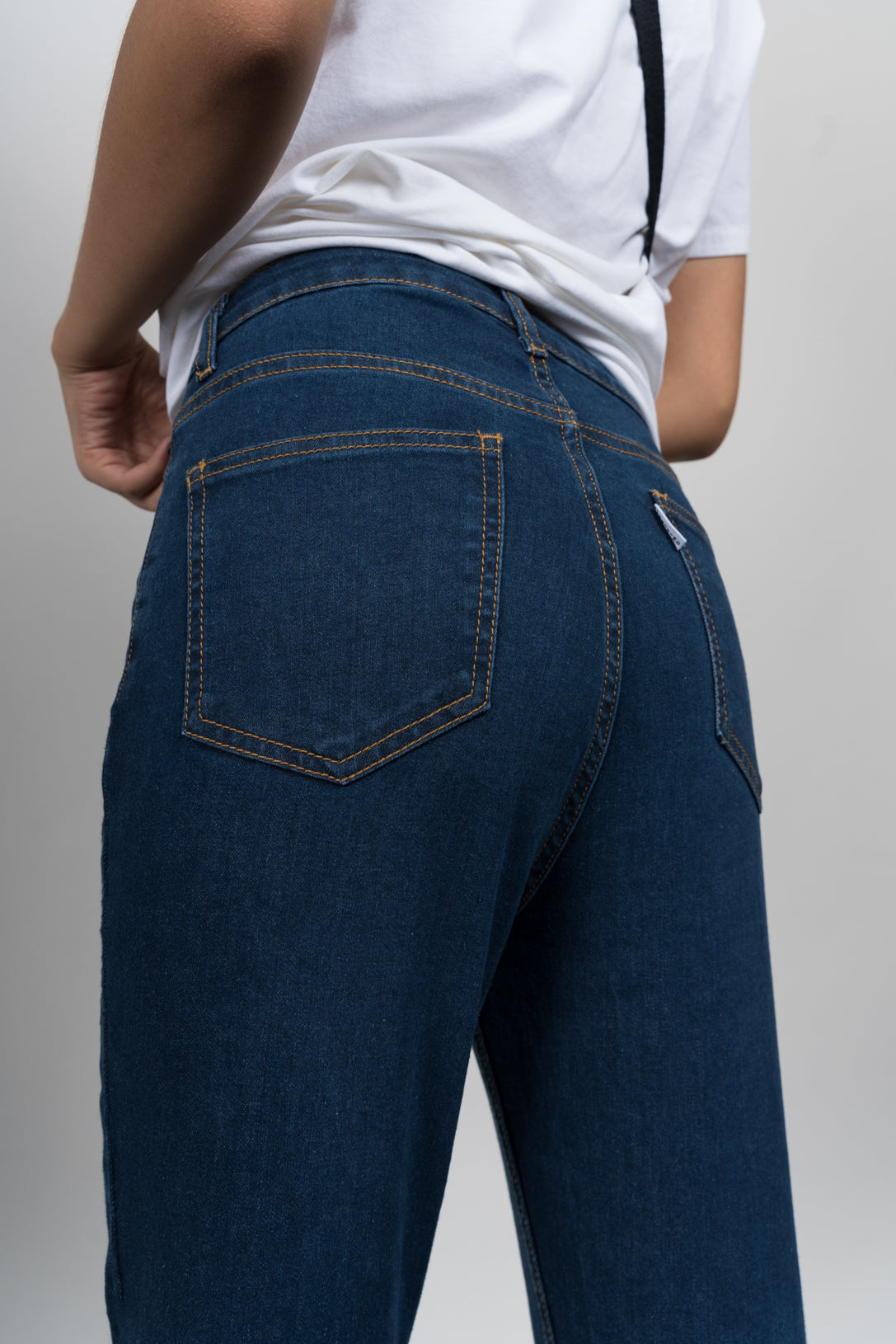 Dark blue slim jeans