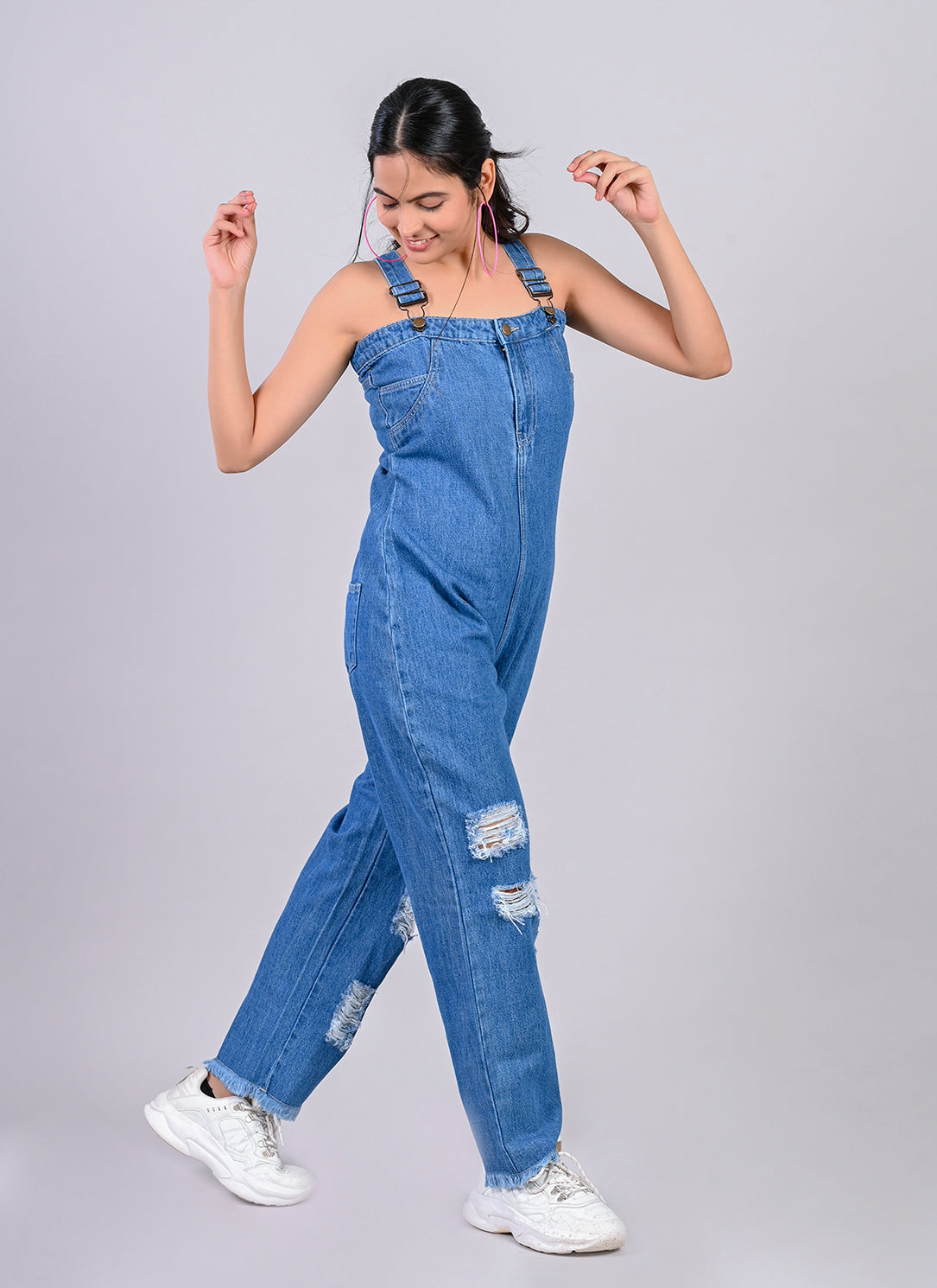 DISTRESSED STRAP DENIM DUNGAREE