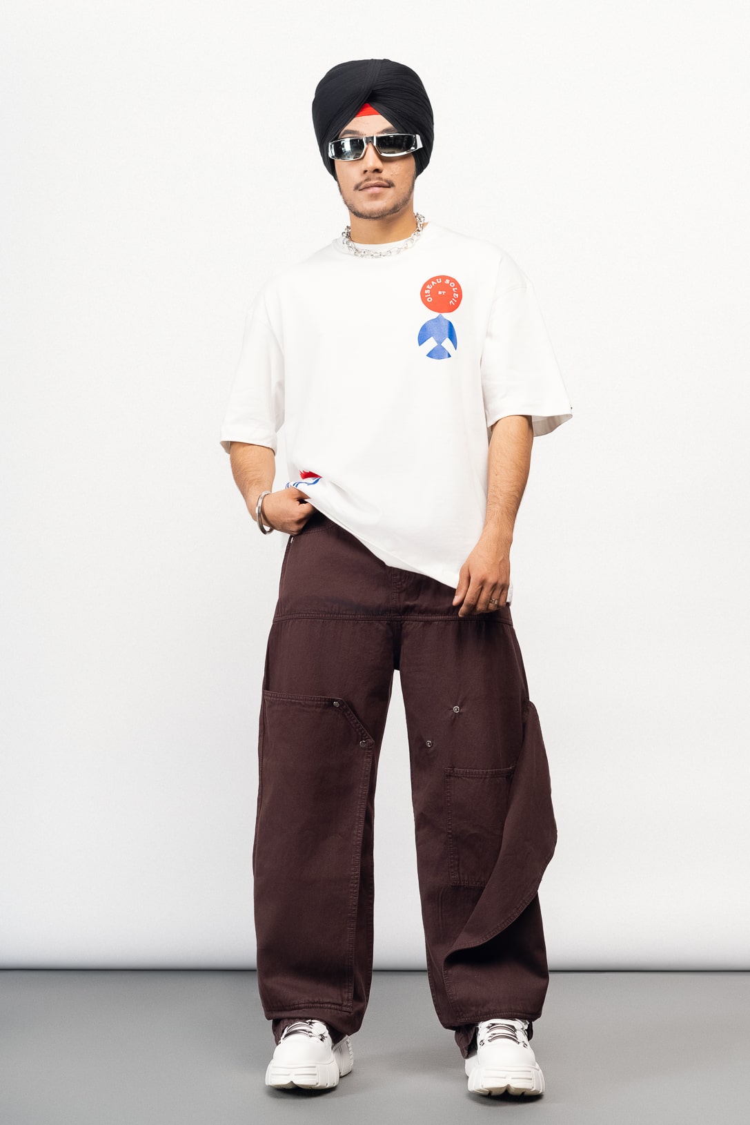 Baggy Pants for Men 7 Style Ideas to Nail the Baggy Pants Trend