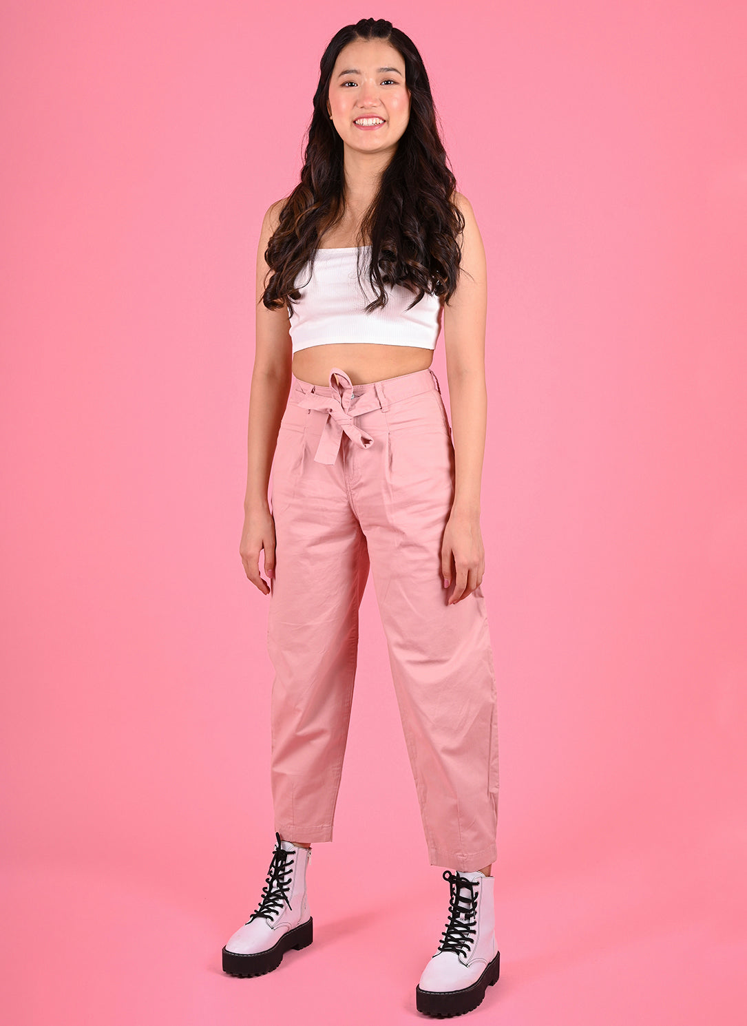 PLEATED BAGGY PANTS WITH BELT IN PEACH