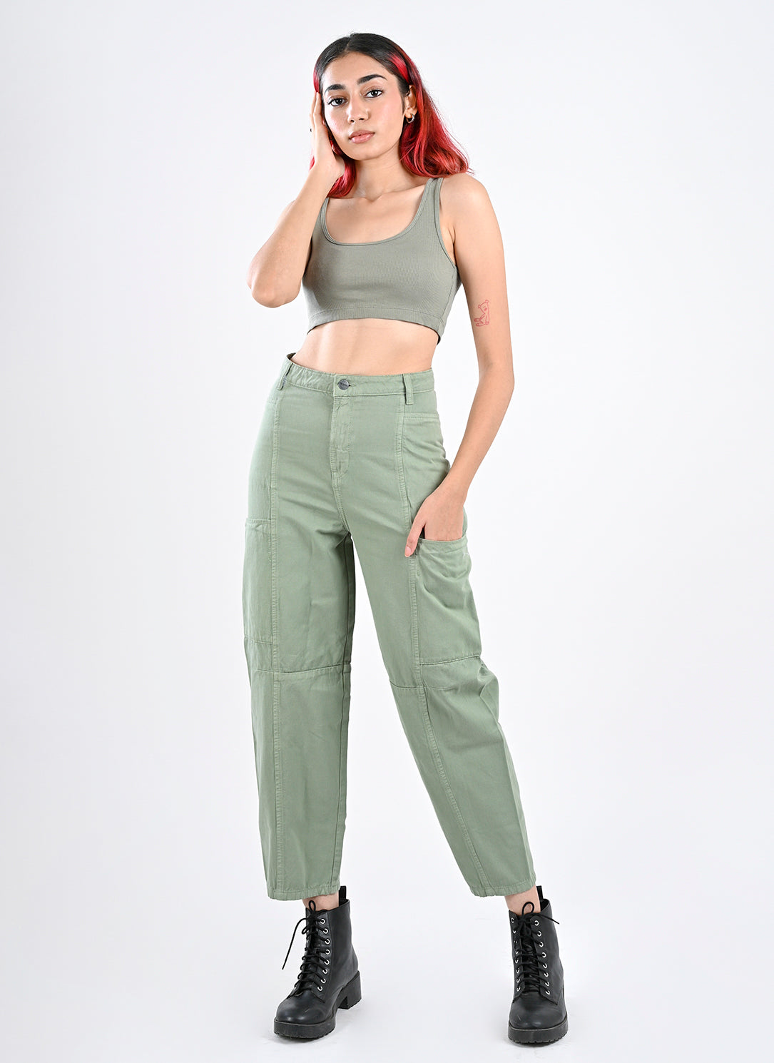 OLIVE BAGGY JEANS WITH POCKETS