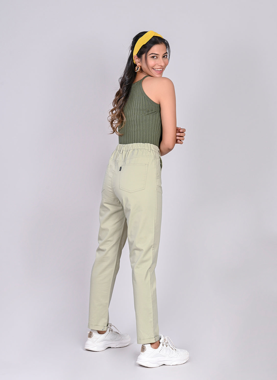 ELASTICATED MOM PANTS IN MINT GREEN