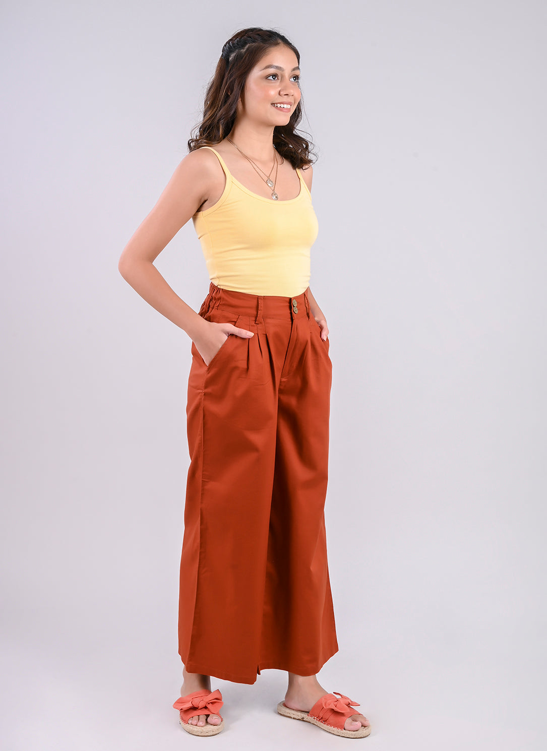 PLEATED PALAZZO PANTS IN PUMPKIN SPICE