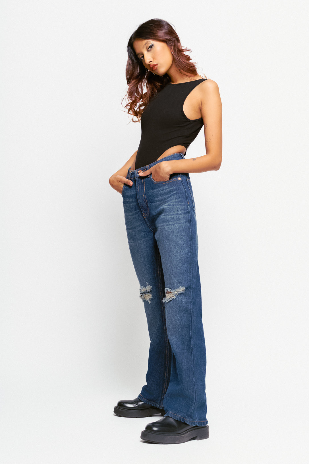 RETRO DISTRESSED BOOTCUT JEANS